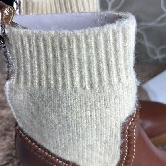 (Z3) NINE WEST Popit casual ankle boots, leather and sock, size 9M - Picture 3 of 10